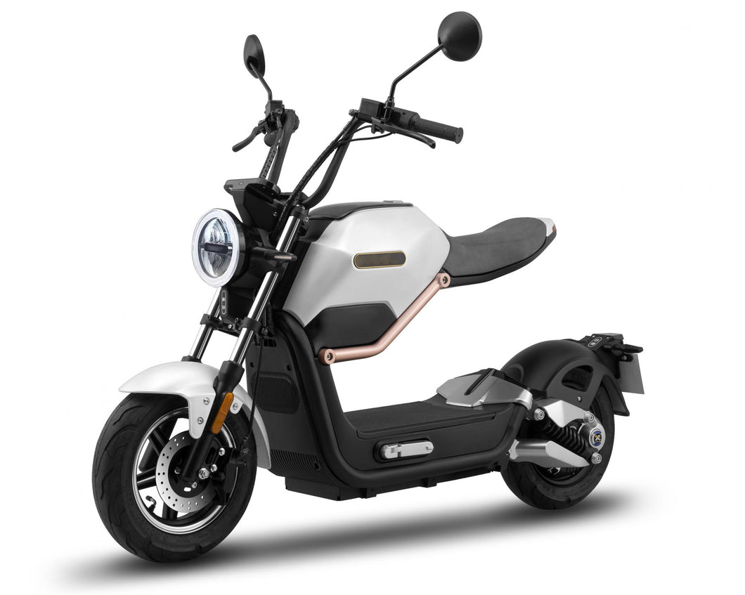 E-Roller  Max 60V 20AH - 45 KM/H--Experience the different electric scooters
